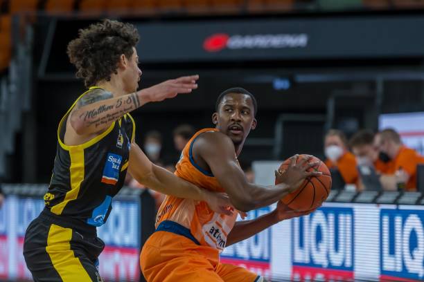 名单中其实 名单中其实