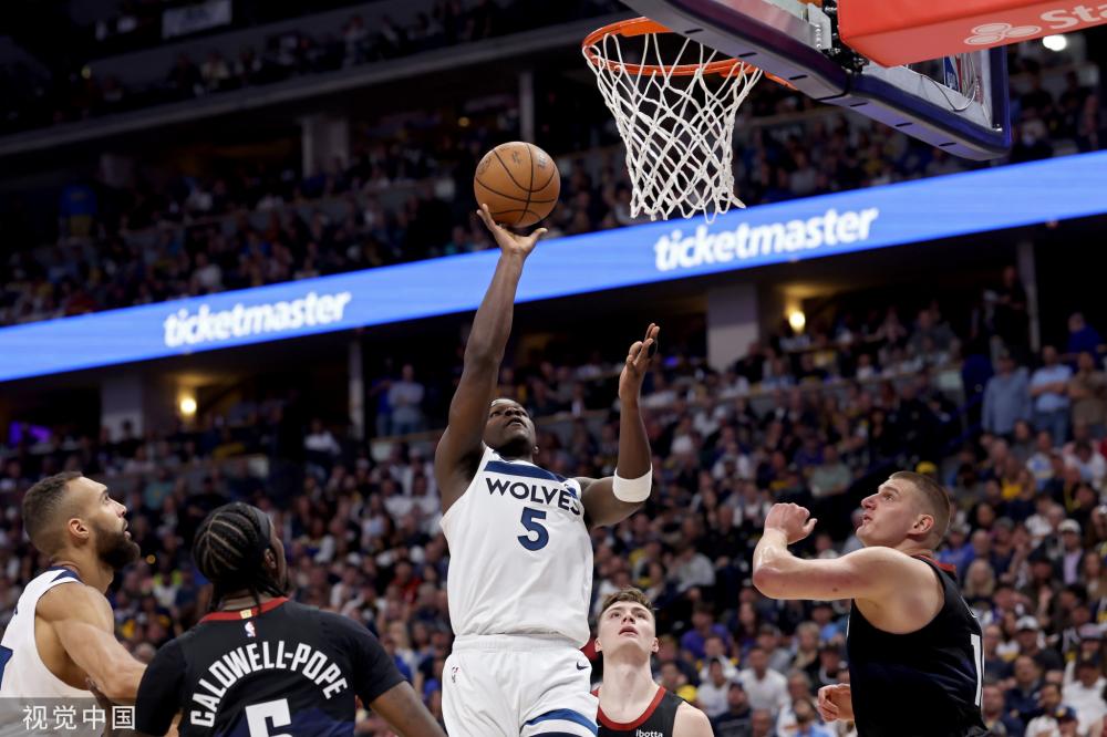 陈国豪与朱 陈国豪与朱